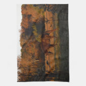 Linge De Cuisine Cheval Brown rouge, bois d'automne. (Vertical)