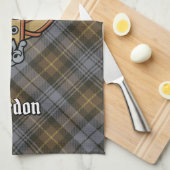 Linge De Cuisine Clan Gordon Crest sur Tartan Patiné (Quart Plié)