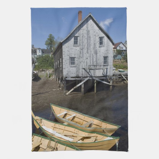 Linge De Cuisine Constructeur de dory, Lunenburg, Nouvelle-Écosse,  (Vertical)