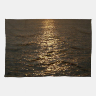 Linge De Cuisine Coucher du soleil sur l'eau Photographie de l'océa