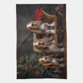 Linge De Cuisine Décor de Noël Basset Hound Snowy Sleigh (Vertical)