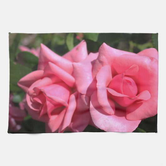 Linge De Cuisine deux fleurs roses roses chaudes. (Horizontal)