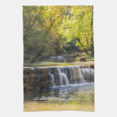 Linge De Cuisine Déversement Au-Dessus De La Route (Vertical)