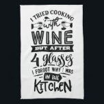 Linge De Cuisine Drôle Amateurs De Vins Citation Sur La Cuisine<br><div class="desc">Drôle Amateurs De Vins Citation À Propos De Cuisine Serviette De Cuisine</div>
