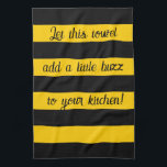 Linge De Cuisine Drôle Citation Abeilles Classic Bumble Bee Stripes<br><div class="desc">Un design motif classique à rayures larges mignonnes,  avec des rayures noires et jaunes inspirées des bees de bosse. Personnalisez-le facilement à votre texte ou à votre nom ! - conçu avec les Zaubershirts -</div>