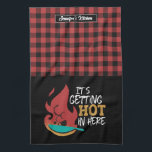 Linge De Cuisine Drôle Cuisine Pun Il devient chaud rouge noir Plai<br><div class="desc">Drôle et serviette de cuisine cool pour rendre la cuisine plus amusante. Cadeau personnalisé pour la famille et les amis qui aiment la cuisine, la cuisson et essayer une nouvelle recette dans la cuisine. Customisez le libellé qui convient à votre occasion. Vous pouvez utiliser l'outil de conception pour modifier davantage...</div>