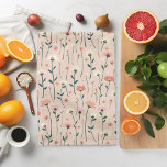 Linge De Cuisine Elégant Boho Fleur sauvage Summer Garden Blush<br><div class="desc">Élevez votre nouvelle maison avec notre élégante serviette de cuisine boho, avec de belles illustrations de fleur sauvage marguerrier dans un ton clair relaxant. Avec ses accents fleuris et ses touches bohèmes naturelles, cet accent design et pratique de la décoration est à la fois un incontournable quotidien et le parfait...</div>