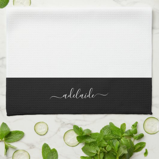 Linge De Cuisine Élégant Noir Blanc Nom de script Monogramme (Plié)