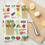 Linge De Cuisine Épicerie de Greenmarket Shopping Fruit Légumes Ali<br><div class="desc">Le design présente une illustration originale d'articles alimentaires tels que des fruits, des légumes, des fleurs, des fromages, du pain, du poisson, du lait et des serviettes en papier. Comme un voyage au marché vert, au marché fermier ou à l'épicerie ! Parfait pour votre gourmet préféré. Cette illustration d'épicerie est...</div>