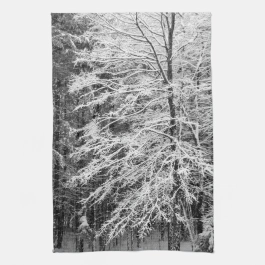 Linge De Cuisine Érable en contour dans la neige (Vertical)