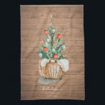 Linge De Cuisine Famille personnalisée Cuisine Arbre de Noël Servie<br><div class="desc">Ajoutez une touche spéciale à votre cuisine ! Cette magnifique Serviette avec votre nom de famille dans un style de Noël magnifique.</div>