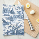 Linge De Cuisine Ferme vintage Rustique Français Toile Bleu & Blanc<br><div class="desc">Ce motif de toile de jouy vintage restauré datant d'environ 1780 présente des scènes de la vie agricole rustique joyeuse comprenant des animaux,  des ruines antiques,  des cottages et des paysans engagés dans le travail et jouer en bleu sur arrière - plan blanc.</div>