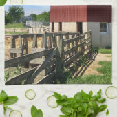 Linge De Cuisine Fermes | Grange rouge avec drapeau américain (Plié)