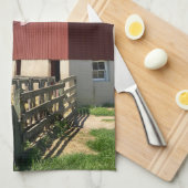 Linge De Cuisine Fermes | Grange rouge avec drapeau américain (Quart Plié)