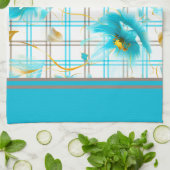 Linge De Cuisine Fleurs Bébé Bleues Sur Un Arrière - plan Plaid (Plié)