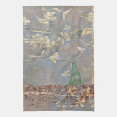 Linge De Cuisine Fleurs blanches sur Arrière - plan de papier journ (Vertical)