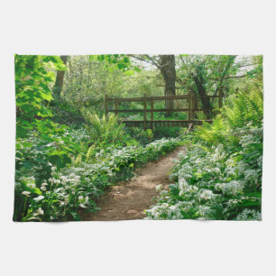 Linge De Cuisine Fleurs Fleurs sauvages blancs en forêt
