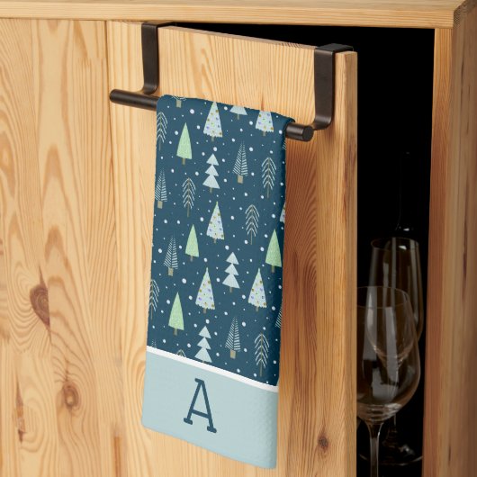 Linge De Cuisine Forêt de Noël moderne Monogramme Bleu Vert (Pliage en tiers)