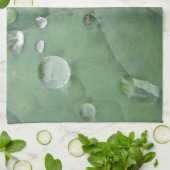 Linge De Cuisine Geschirrtuch Wassertropfen auf grau-grünem Blatt (Plié)