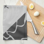 Linge De Cuisine Giraffe Monogramme noir et gris clair (Quart Plié)