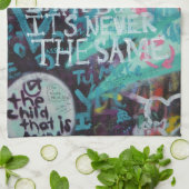 Linge De Cuisine Graffiti de Prague (Plié)