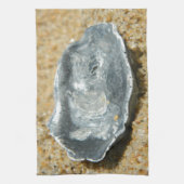 Linge De Cuisine Huître Shell dans le sable (Vertical)