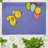 Linge De Cuisine Illustration des oeufs de poulets lapins de Pâques (Plié)