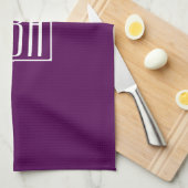 Linge De Cuisine Initiales Monogramme | Blanc Sur Violet Foncé (Quart Plié)