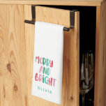 Linge De Cuisine Joyeux et lumineux rétro coloré Noël Ki<br><div class="desc">Moderne minimaliste Joyeux et brillant Retro Colorful Christmas Family PhotoScript Boho Cartes de Noël Stripes message pour toutes les douanes ou demandes de renseignements.</div>