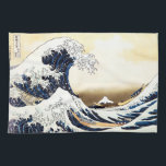 Linge De Cuisine La grande vague outre de Kanagawa<br><div class="desc">La grande vague outre de Kanagawa (ura de nami de Kanagawa-oki de 神奈川沖浪裏, "sous une vague outre de Kanagawa"), également connu sous le nom de "grande vague" ou simplement "la vague, " est une copie de bois de graveur par l'artiste japonais Hokusai d'ukiyo-e. Elle a été éditée un jour ou...</div>