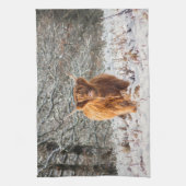 Linge De Cuisine La vache écossaise des Highlands dans la neige (Vertical)