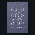 Linge De Cuisine Lave-toi les mains, espèce d'animal salaud, drôle<br><div class="desc">Lavez-vous les mains vos saletés animal amusant design de typographie moderne. Idéal de penser à vous un cadeau de distanciation sociale,  cadeau d'anniversaire,  cadeau de vacances.  La couleur peut être changée. Partie d'une collection.</div>
