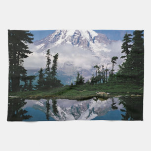 Linge De Cuisine Le mont Rainier dans une montagne