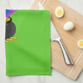 Linge De Cuisine Leprechaun de dessin animé assis sur une casserole (Quart Plié)