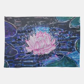 Linge De Cuisine Lotus dans l'eau sombre