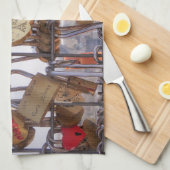 Linge De Cuisine Love Locks et la Tour Eiffel. Paris. France. (Quart Plié)