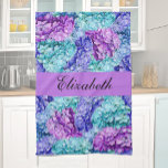 Linge De Cuisine Magnifiques fleurs d'hydrangée, personnalisables<br><div class="desc">Cette serviette de cuisine présente de magnifiques fleurs d'hydrangée,  associées à un motif luxuriant et fleuri. Pour toutes les dames ! Couleurs en turquouise,  lavande,  bleu. Texte et couleur personnalisés !</div>