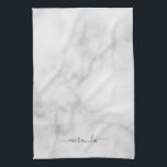 Linge De Cuisine Marbre blanc de nom personnalisé de script moderne<br><div class="desc">Marbre blanc de nom personnalisé de script moderne avec nom personnalisé en caractères de caractères gris modernes sur arrière - plan en marbre blanc.</div>