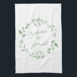 Linge De Cuisine Mention végétale minimaliste personnalisée<br><div class="desc">Cette serviette de cuisine élégante est ornée d'une couronne d'aquarelle botanique minimaliste en vert. Personnalisez-le avec vos noms. Super idée cadeau.</div>