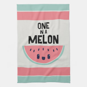 Linge De Cuisine Mignonne Dans Un Melon Watermelon