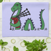 Linge De Cuisine Monstre drôle de Loch Ness jouant des cornemuses (Plié)