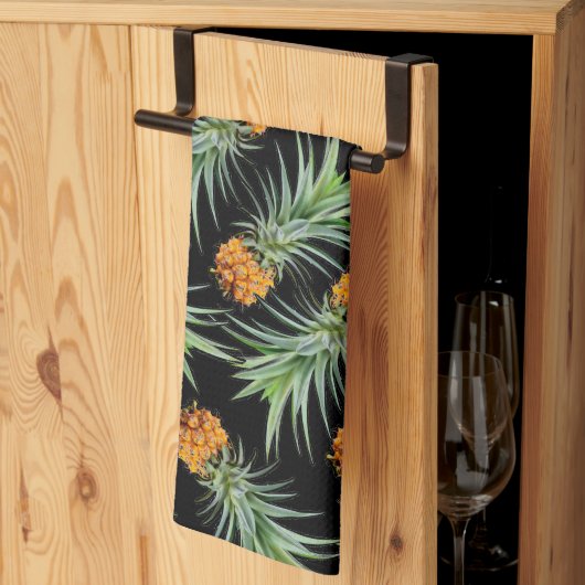 Linge De Cuisine Motif d'ananas tropical sur noir (Pliage en tiers)