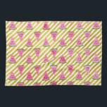 Linge De Cuisine Motif d'été Pink Watermelon et Yellow Strip<br><div class="desc">Pastèque rose mignonne et Motif d'été à rayures jaunes. Ce Fun Pink Watermelon avec Black Seeds Fruit Print est parfait pour un cadeau d'anniversaire d'été.</div>