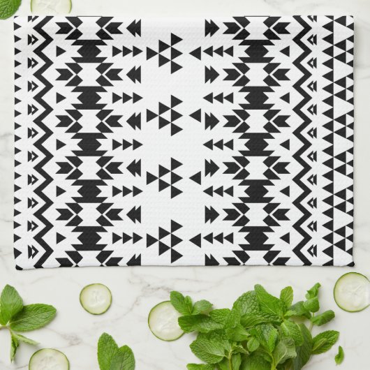 Linge De Cuisine Motif géométrique Aztec noir et blanc (Plié)