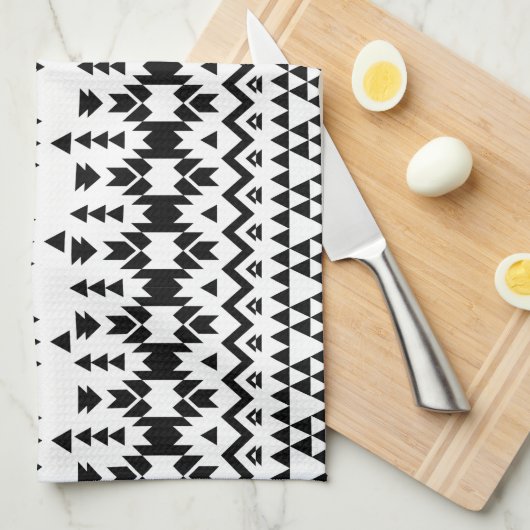 Linge De Cuisine Motif géométrique Aztec noir et blanc (Quart Plié)