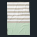 Linge De Cuisine Motif rayé gris vert et neutre en bon état<br><div class="desc">Un motif classique de rayure avec une torsion,  ces rayures grises en bon état de vert,  blanches et neutres de caractéristiques de conception gris maigre et blanc et un motif vert en bon état de pied.</div>