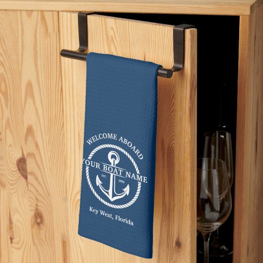 Linge De Cuisine Nautical Navy Blue Welcome Aboard Nom du bateau An (Pliage en tiers)