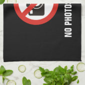 Linge De Cuisine No Photos Allowed (Plié)