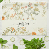 Linge De Cuisine Nom de script de fleurs sauvages orange élégant (Plié)