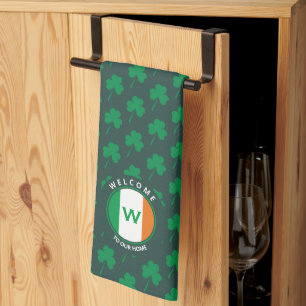 Linge De Cuisine Nom moderne Monogram Irish Flag Shamrock